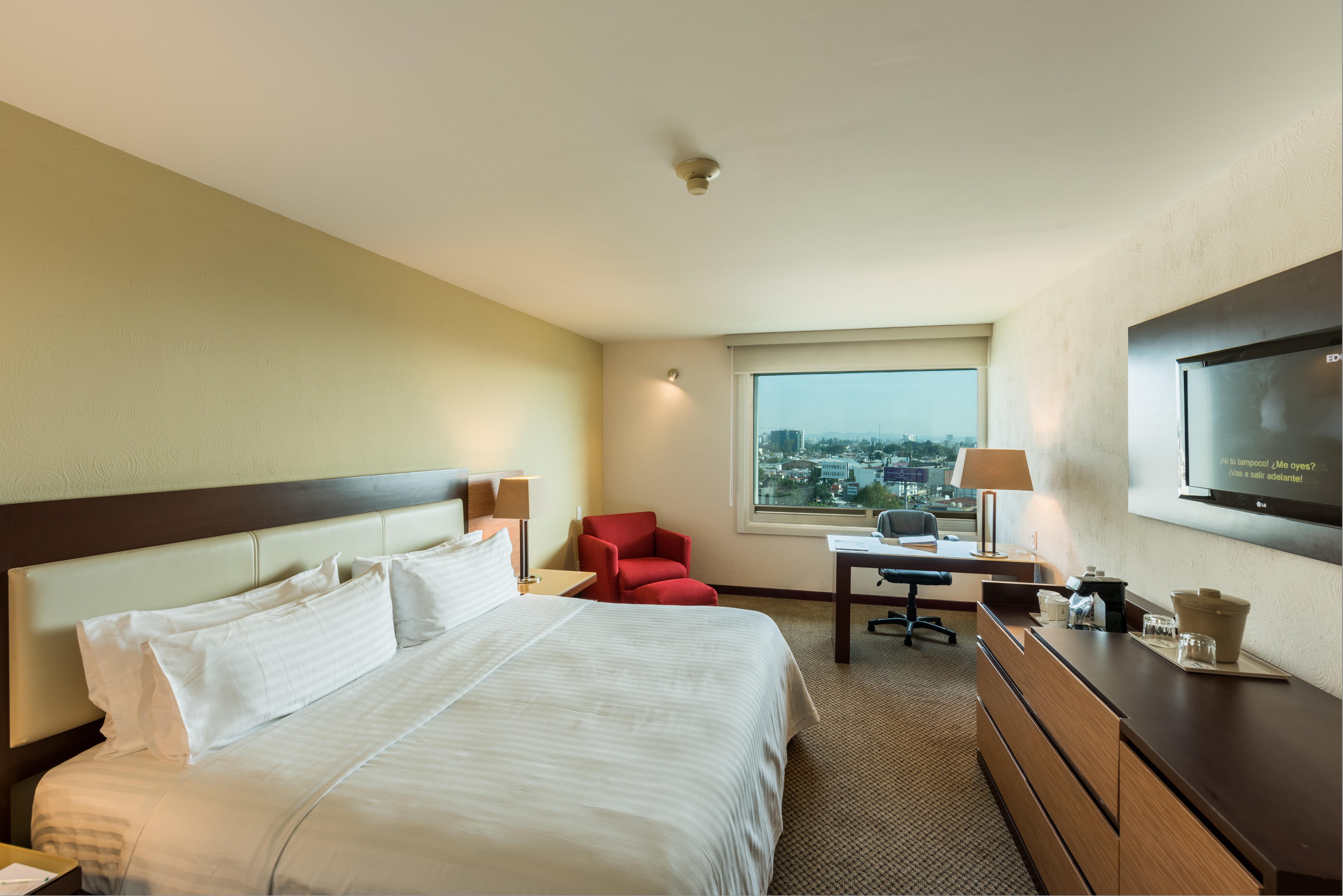 Holiday Inn Guadalajara Select, an IHG Hotel Bagian luar foto