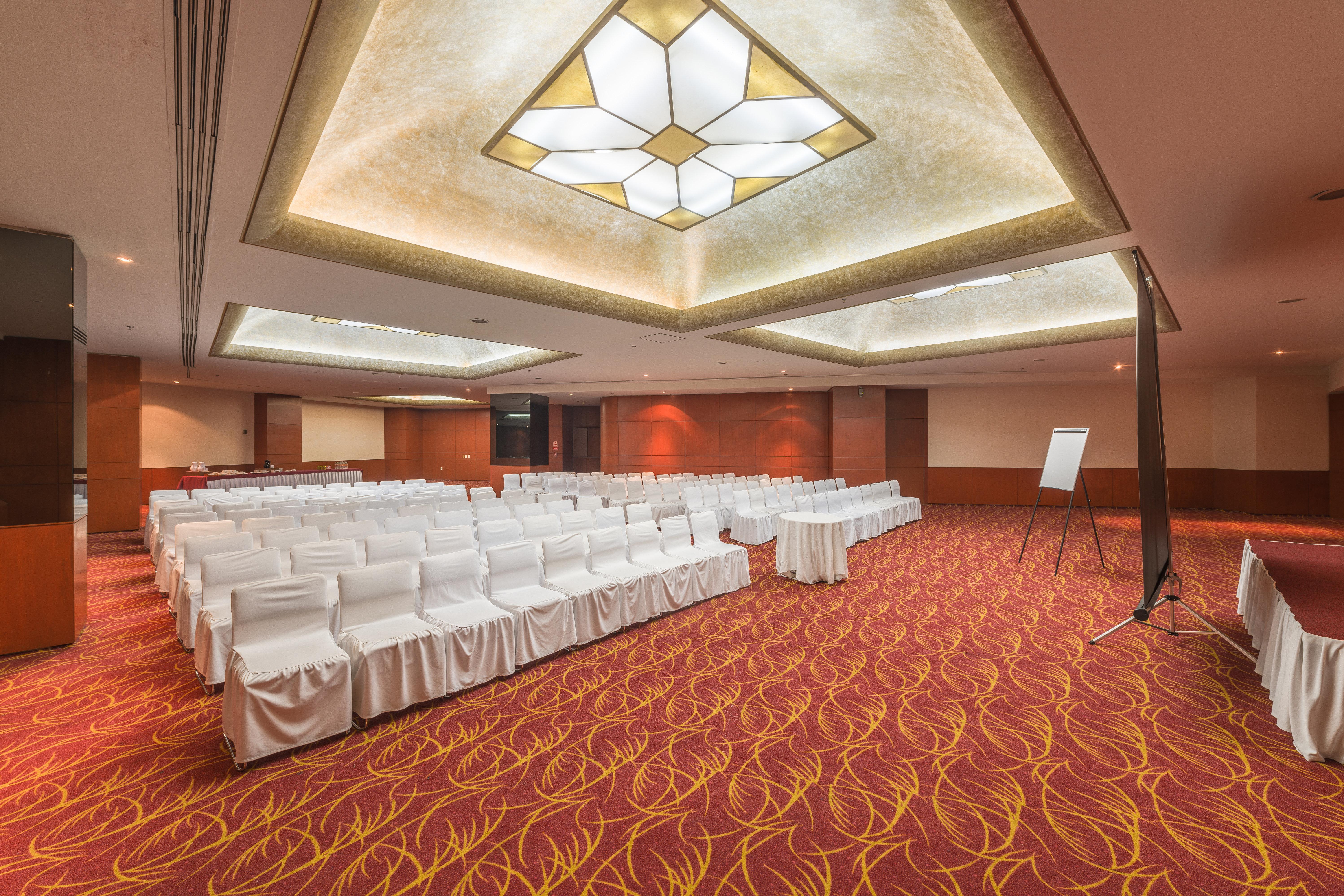 Holiday Inn Guadalajara Select, an IHG Hotel Bagian luar foto