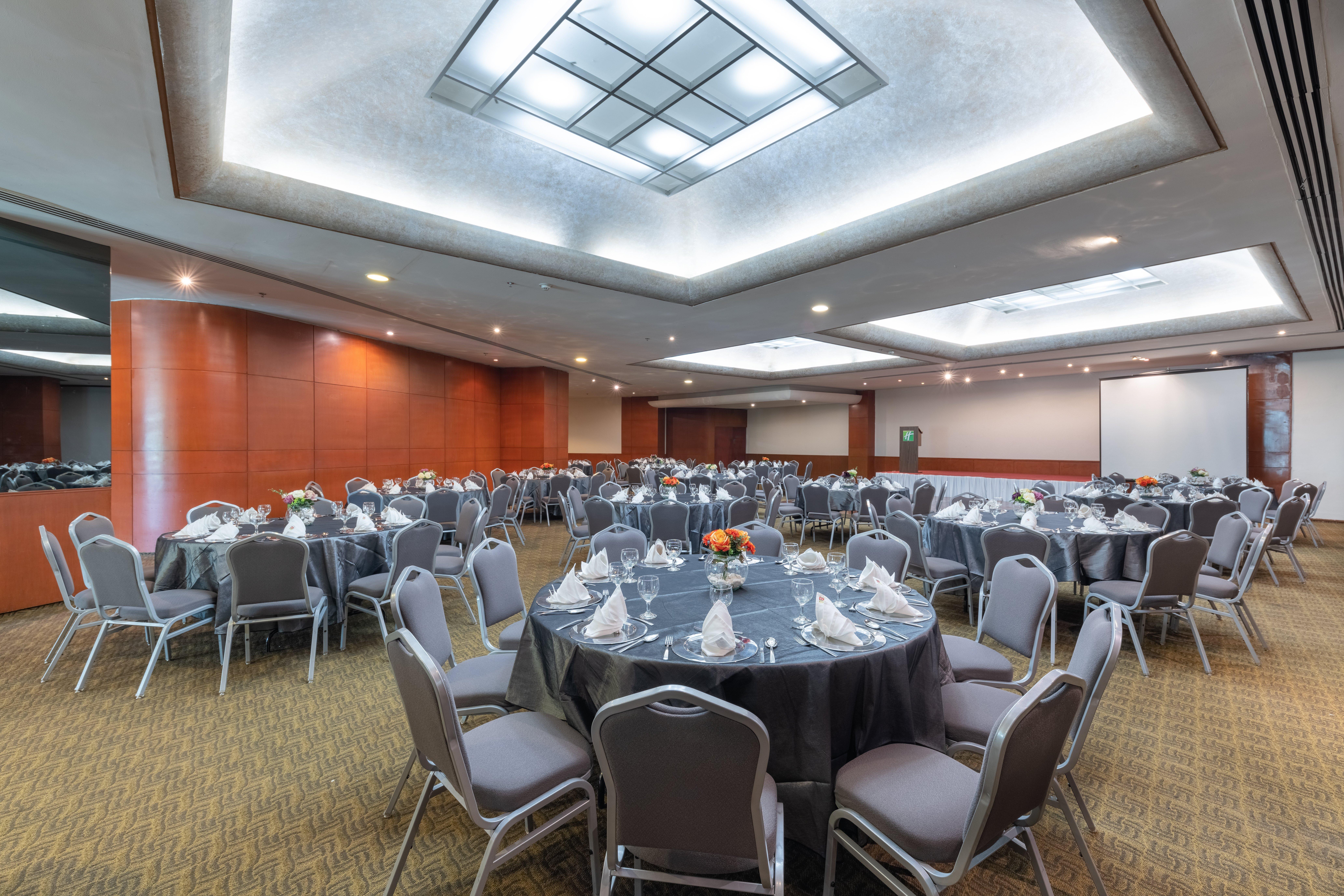 Holiday Inn Guadalajara Select, an IHG Hotel Bagian luar foto