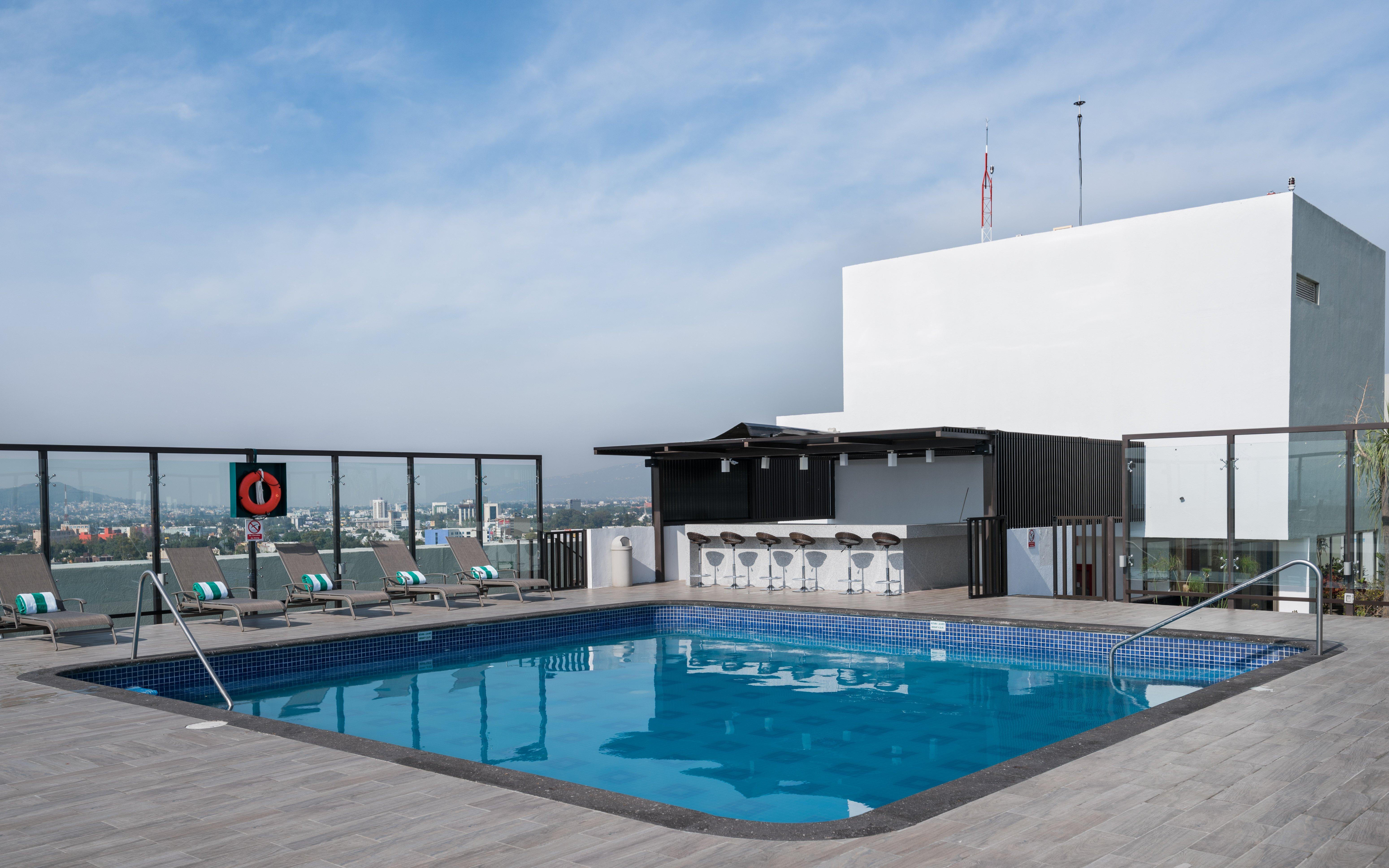 Holiday Inn Guadalajara Select, an IHG Hotel Bagian luar foto