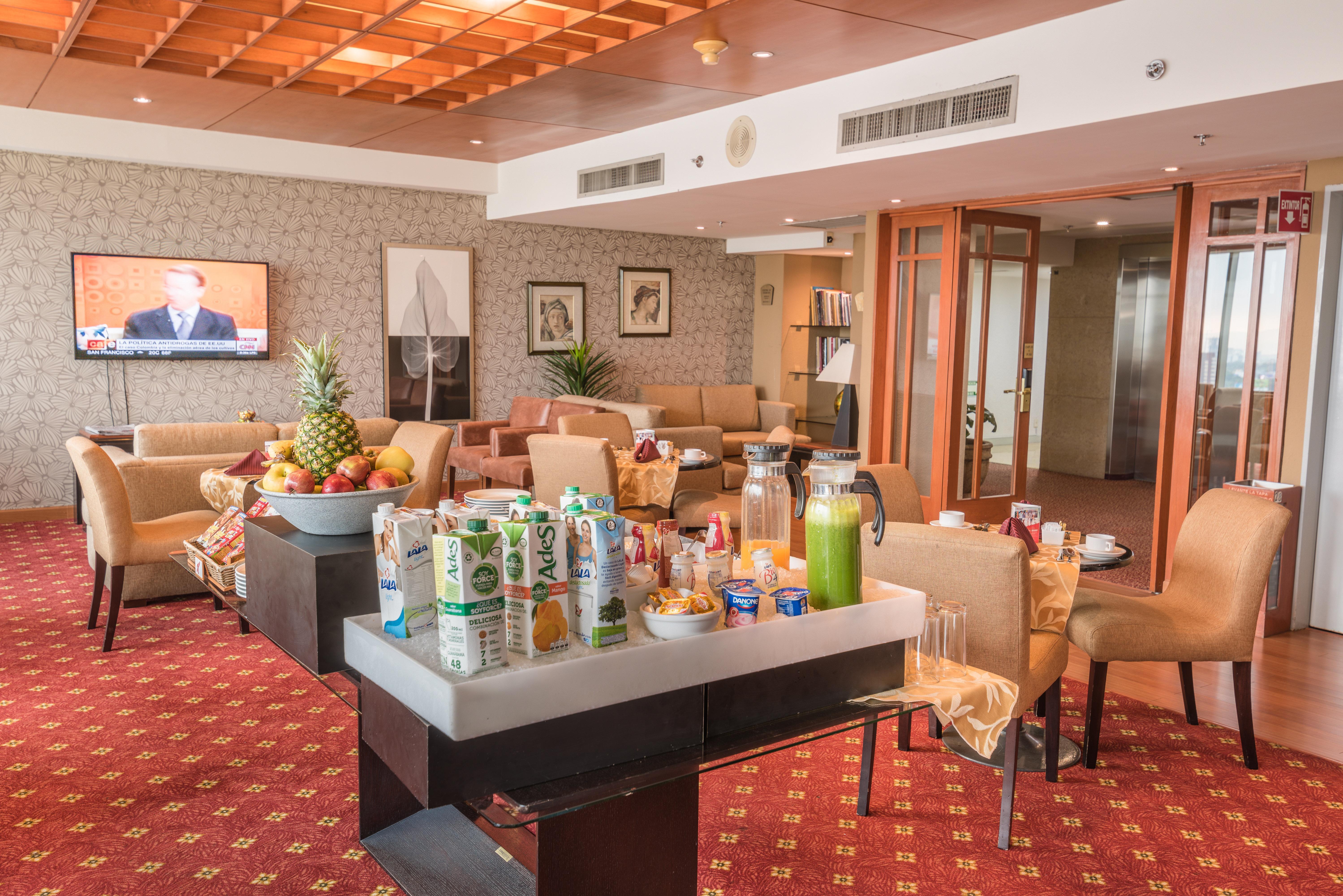 Holiday Inn Guadalajara Select, an IHG Hotel Bagian luar foto
