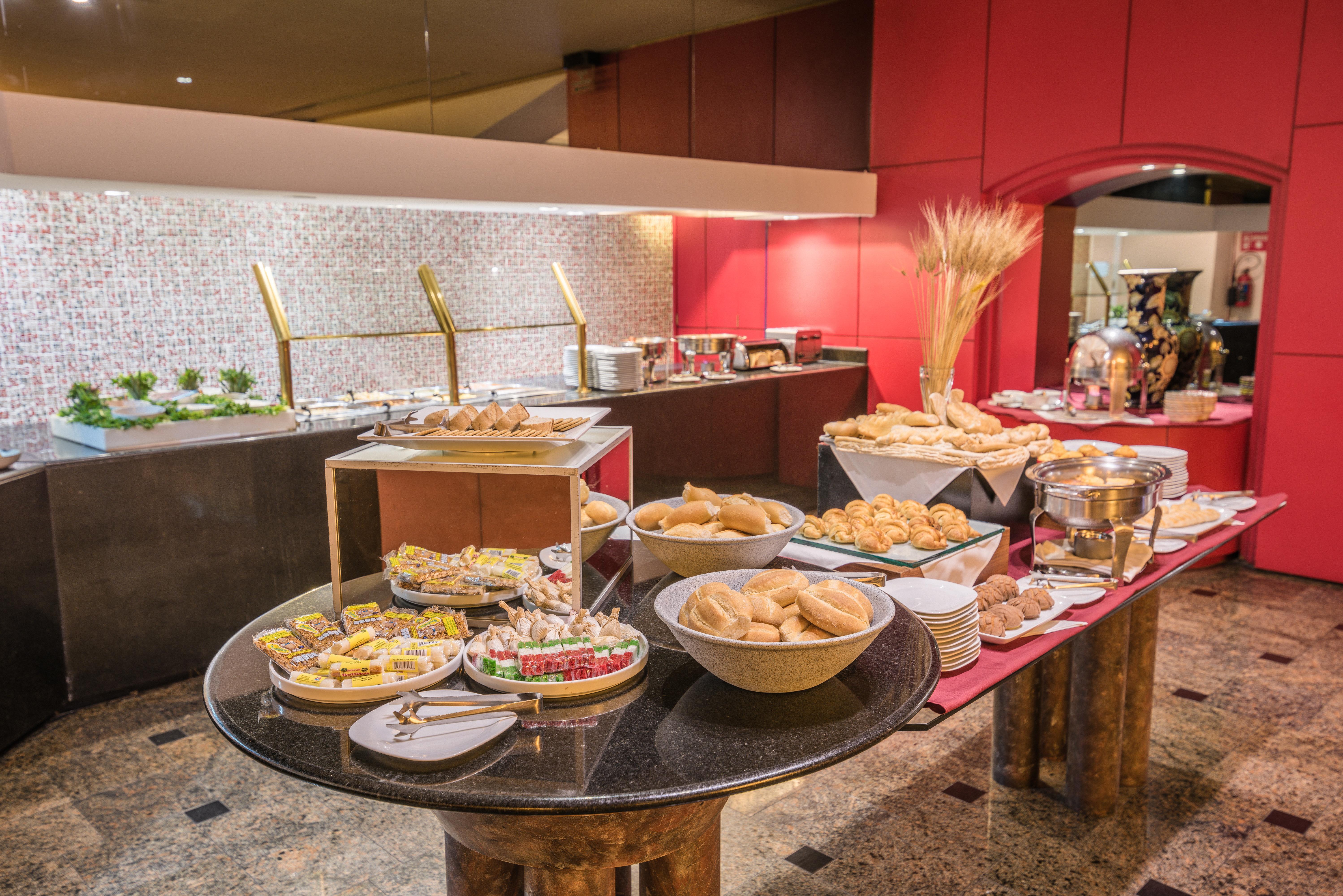 Holiday Inn Guadalajara Select, an IHG Hotel Bagian luar foto