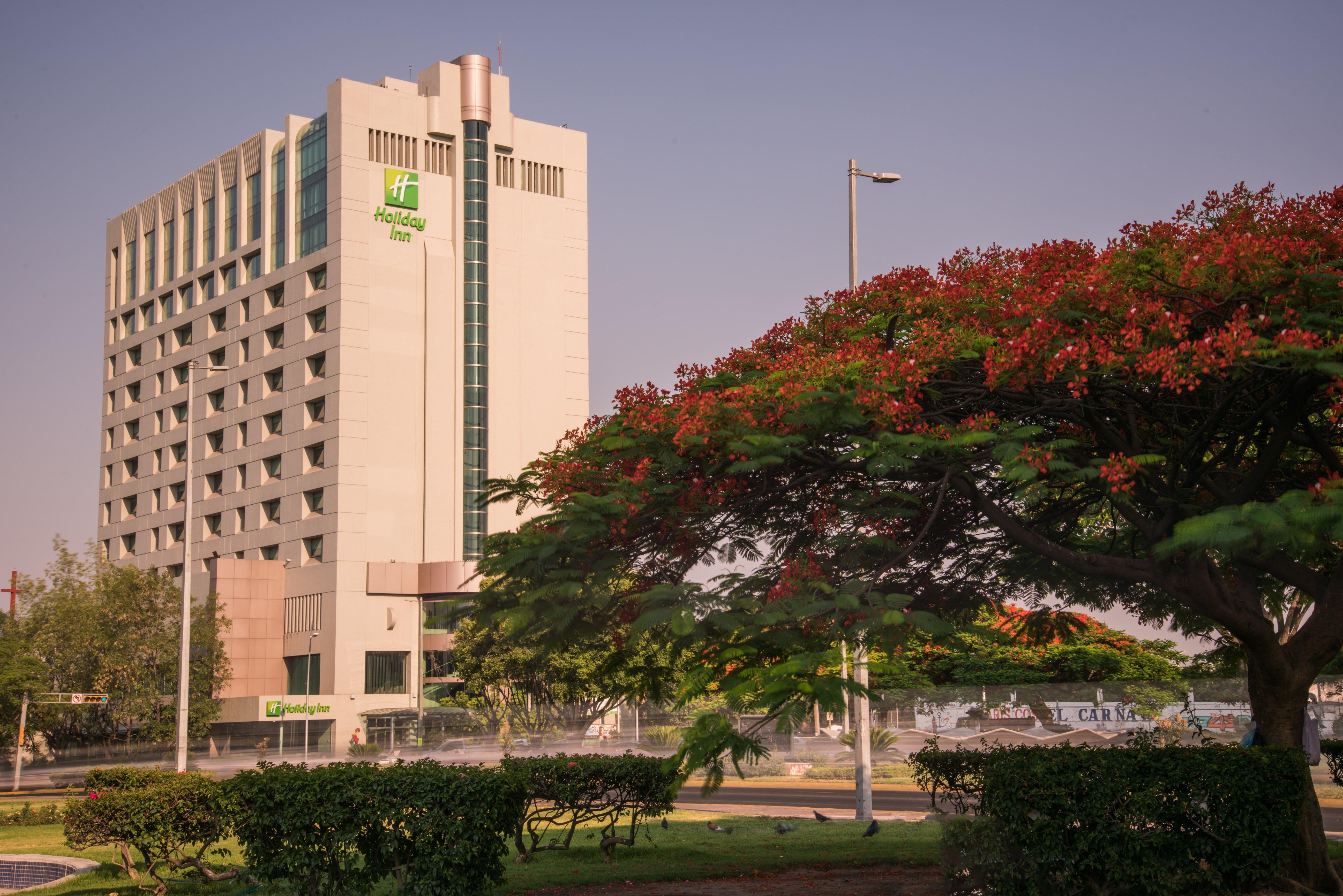 Holiday Inn Guadalajara Select, an IHG Hotel Bagian luar foto